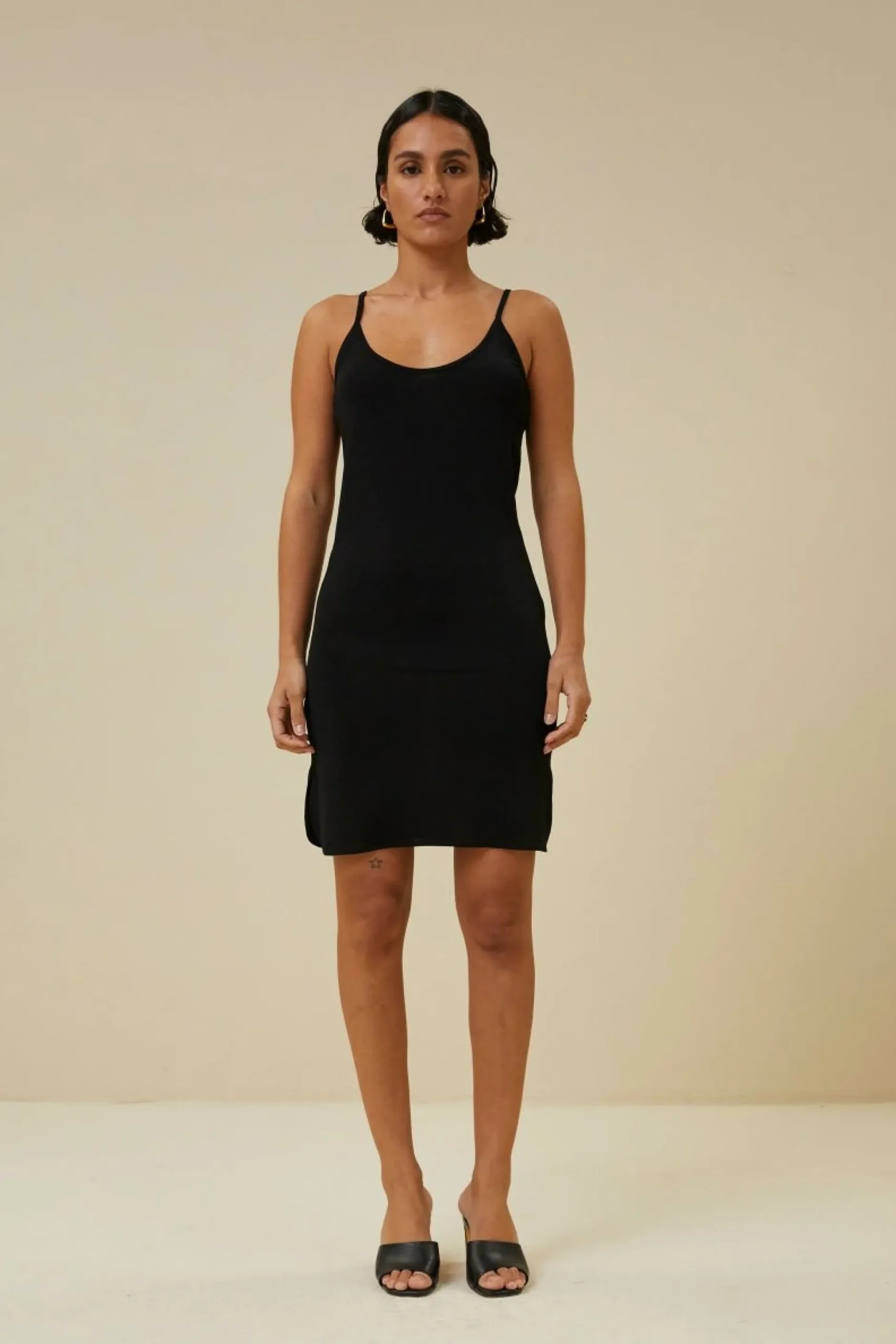 By bar Jurken<Basic Underdress