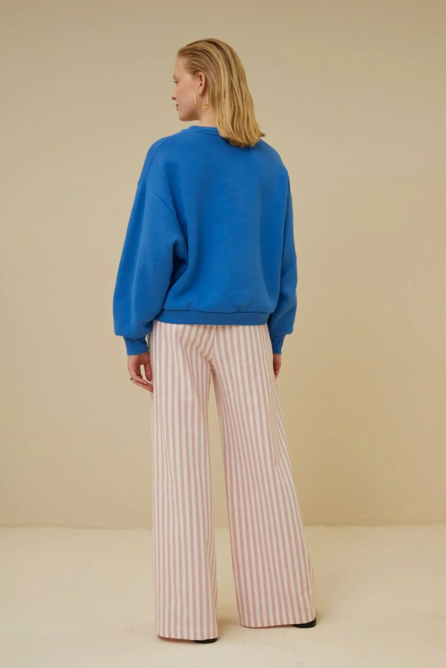 By bar Truien<Bibi Short Logo Sweater