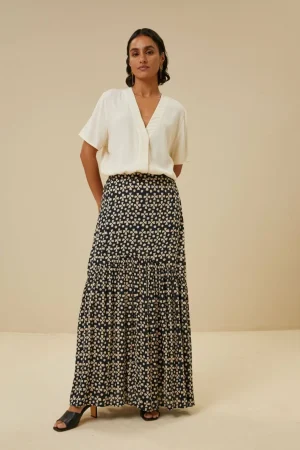 By bar Rokken<Joya Khandi Skirt