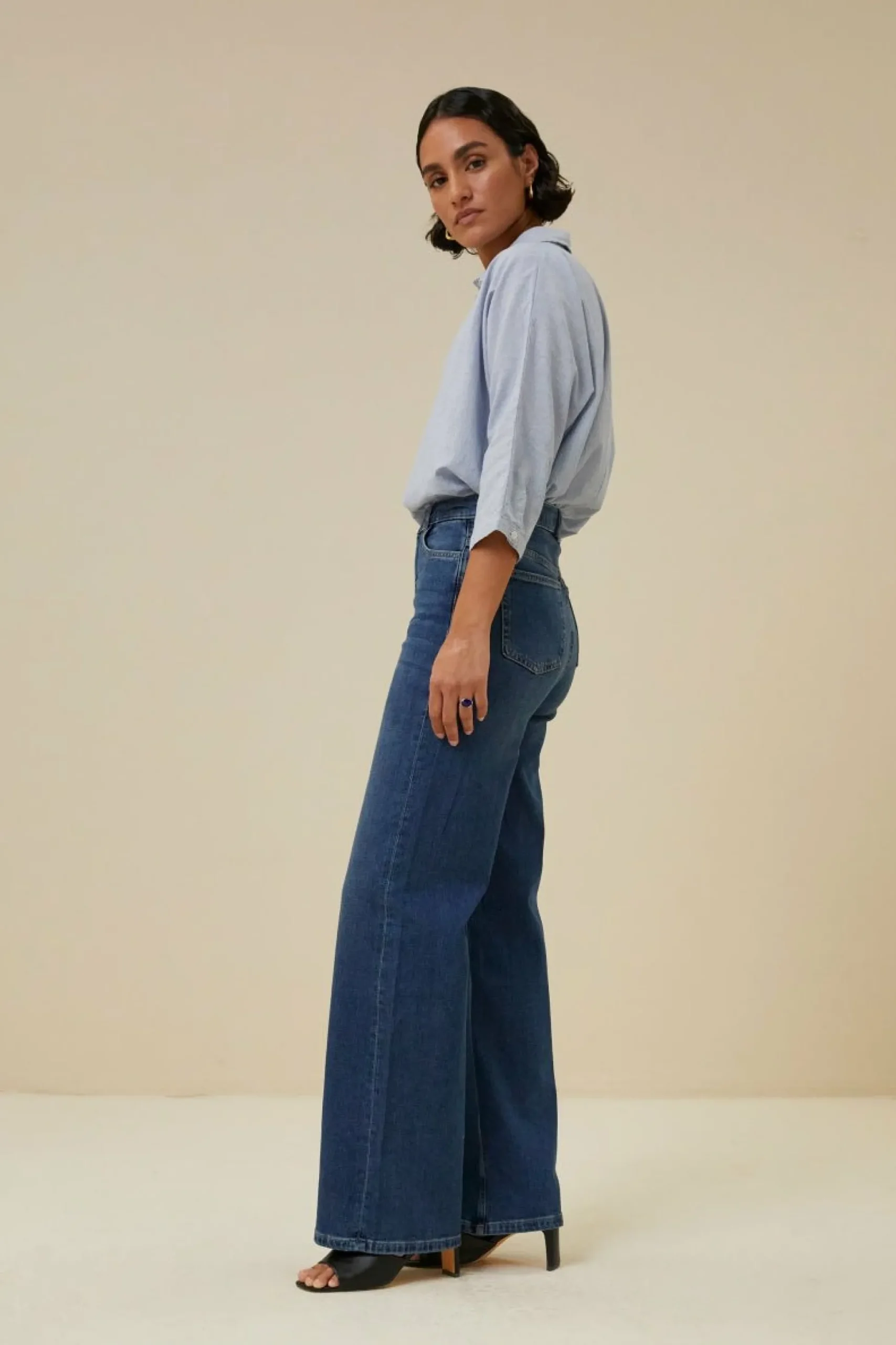 By bar Broeken<Lina Pant