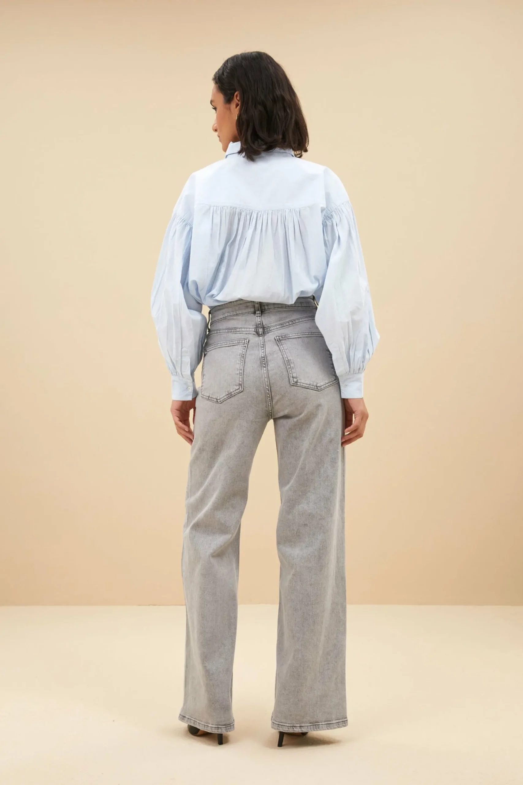 By bar Broeken<Lina Pant