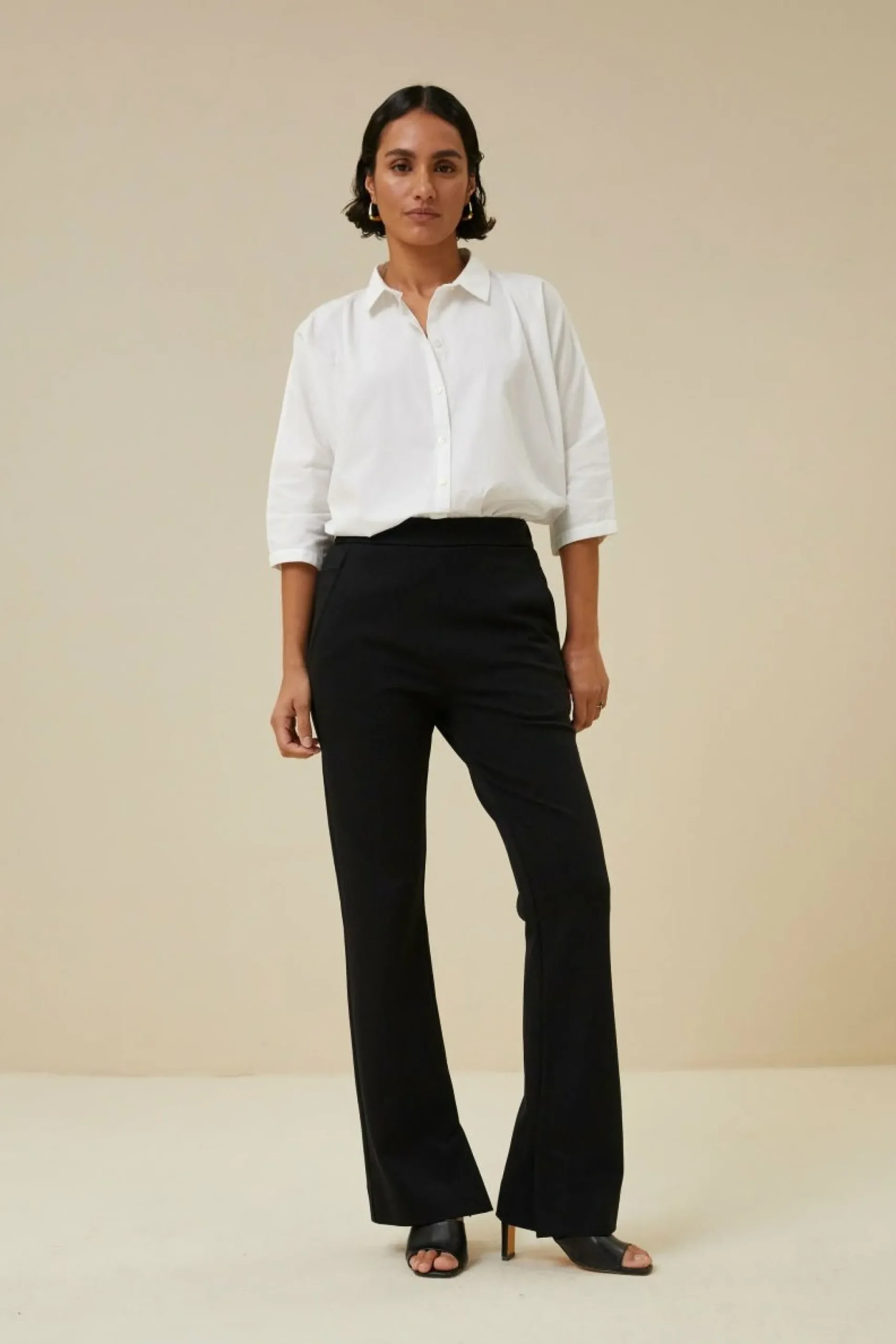 By bar Broeken<Lowie Pant