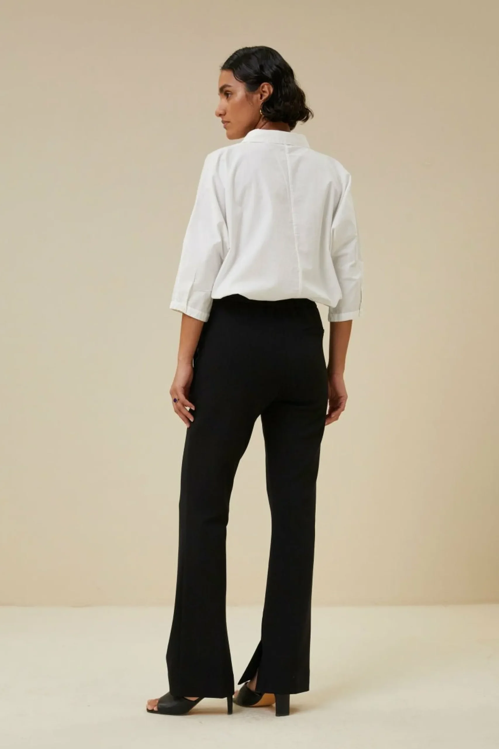 By bar Broeken<Lowie Pant