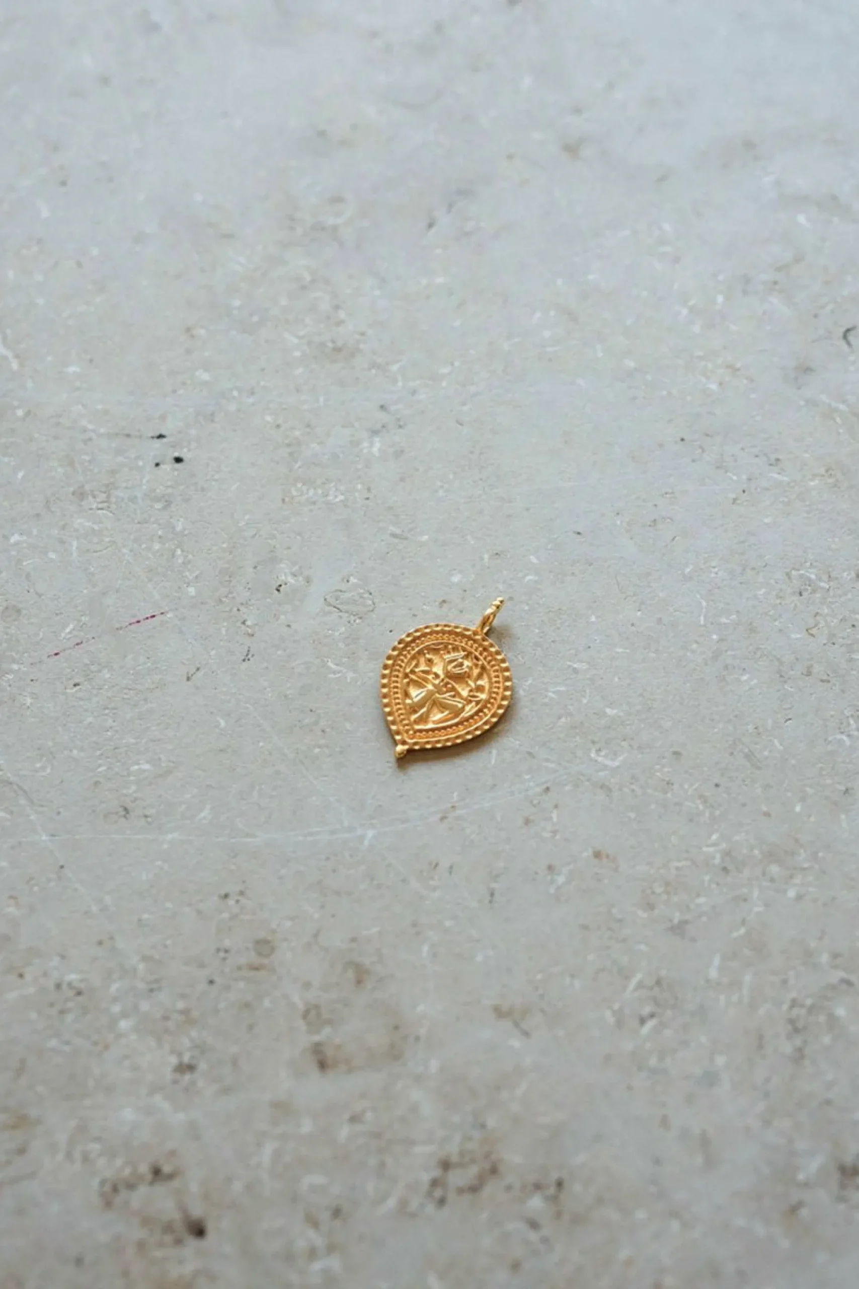 By bar Bedels<Pd Oval Charm