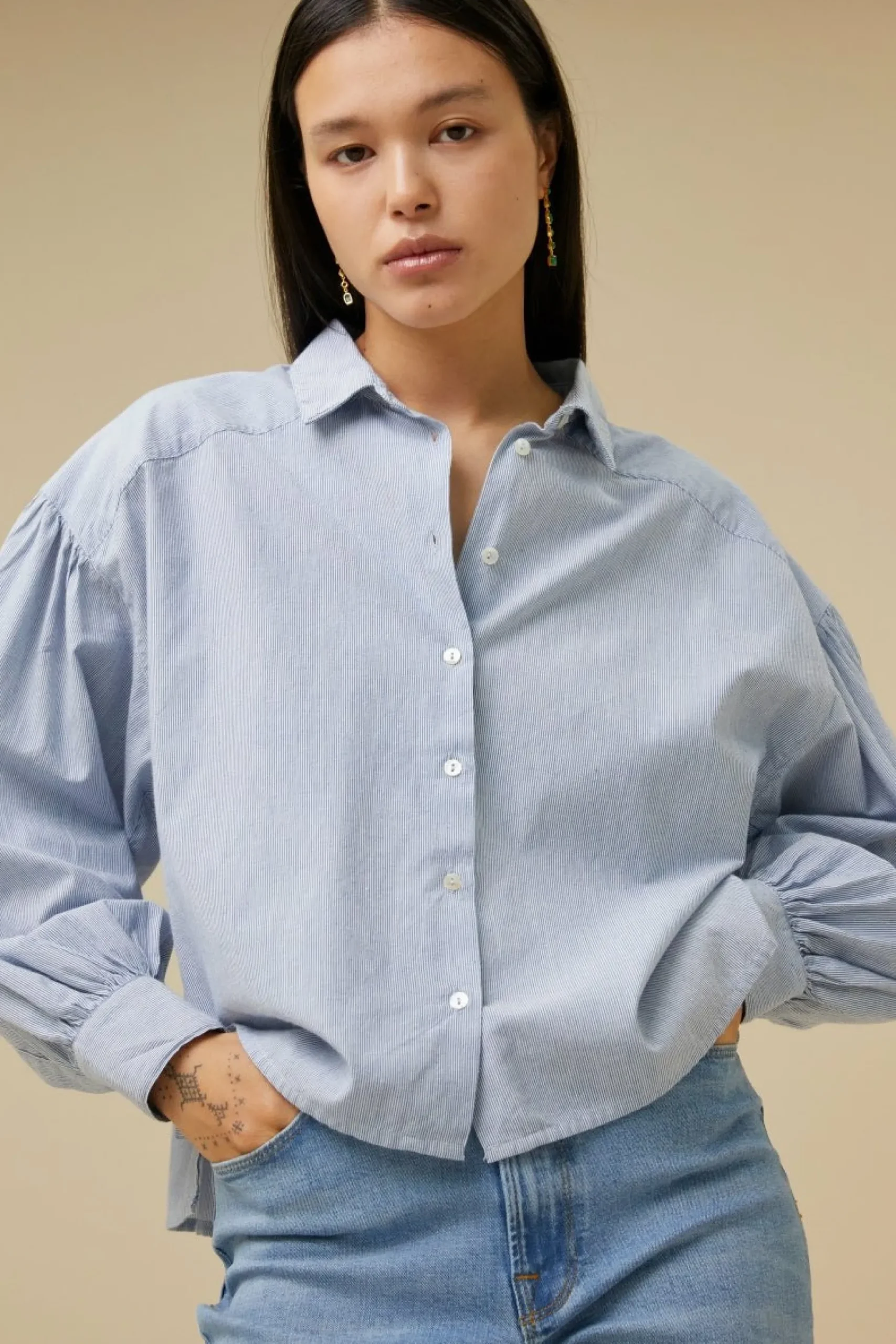 By bar Blouses<Sarah Short Pin Stripe Blouse